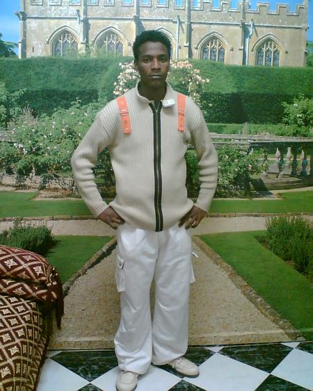 life in sale tres cour